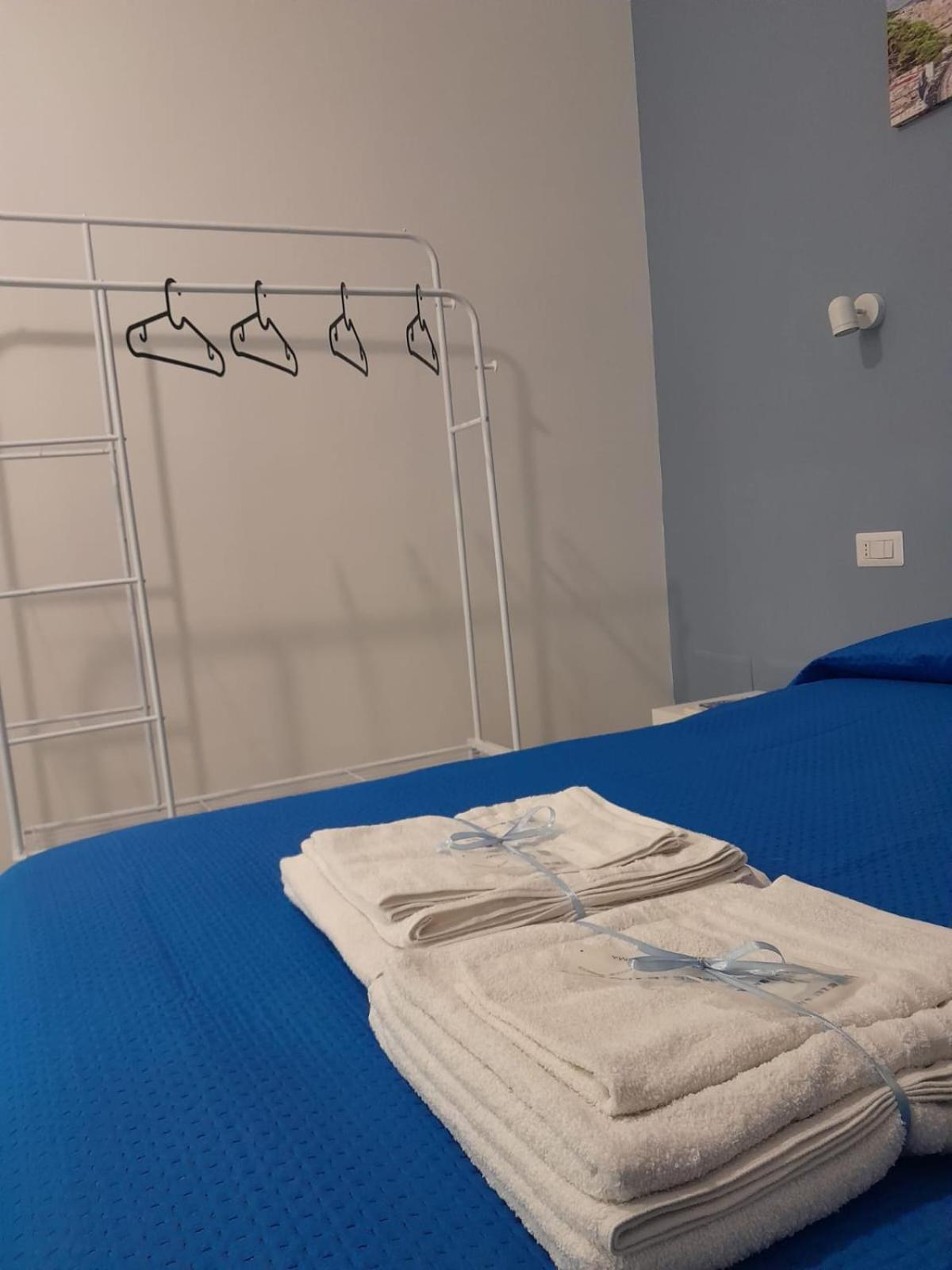Monteoliveto 5 Bed & Breakfast Napoli Ngoại thất bức ảnh