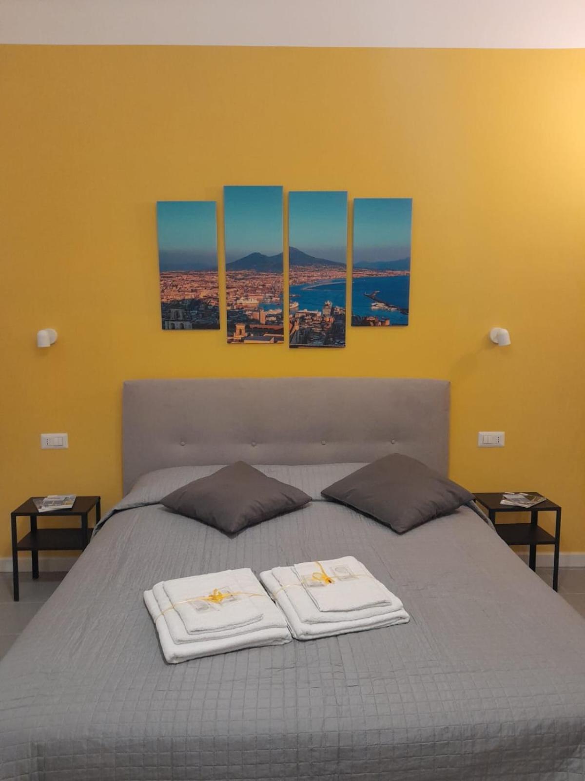 Monteoliveto 5 Bed & Breakfast Napoli Ngoại thất bức ảnh